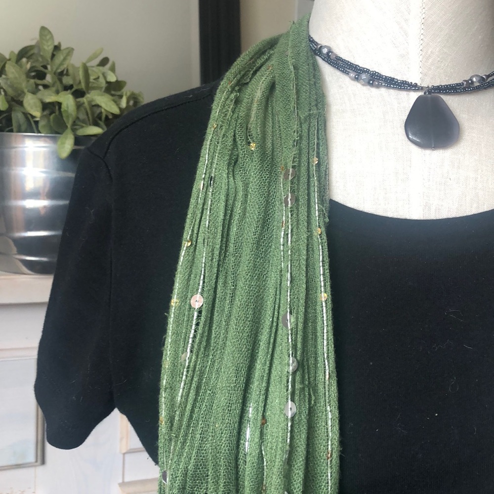 Green scarf with sequins